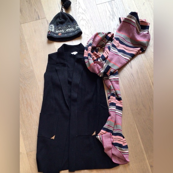 Sleeveless Blazer Style Long Sweater - Picture 1 of 3